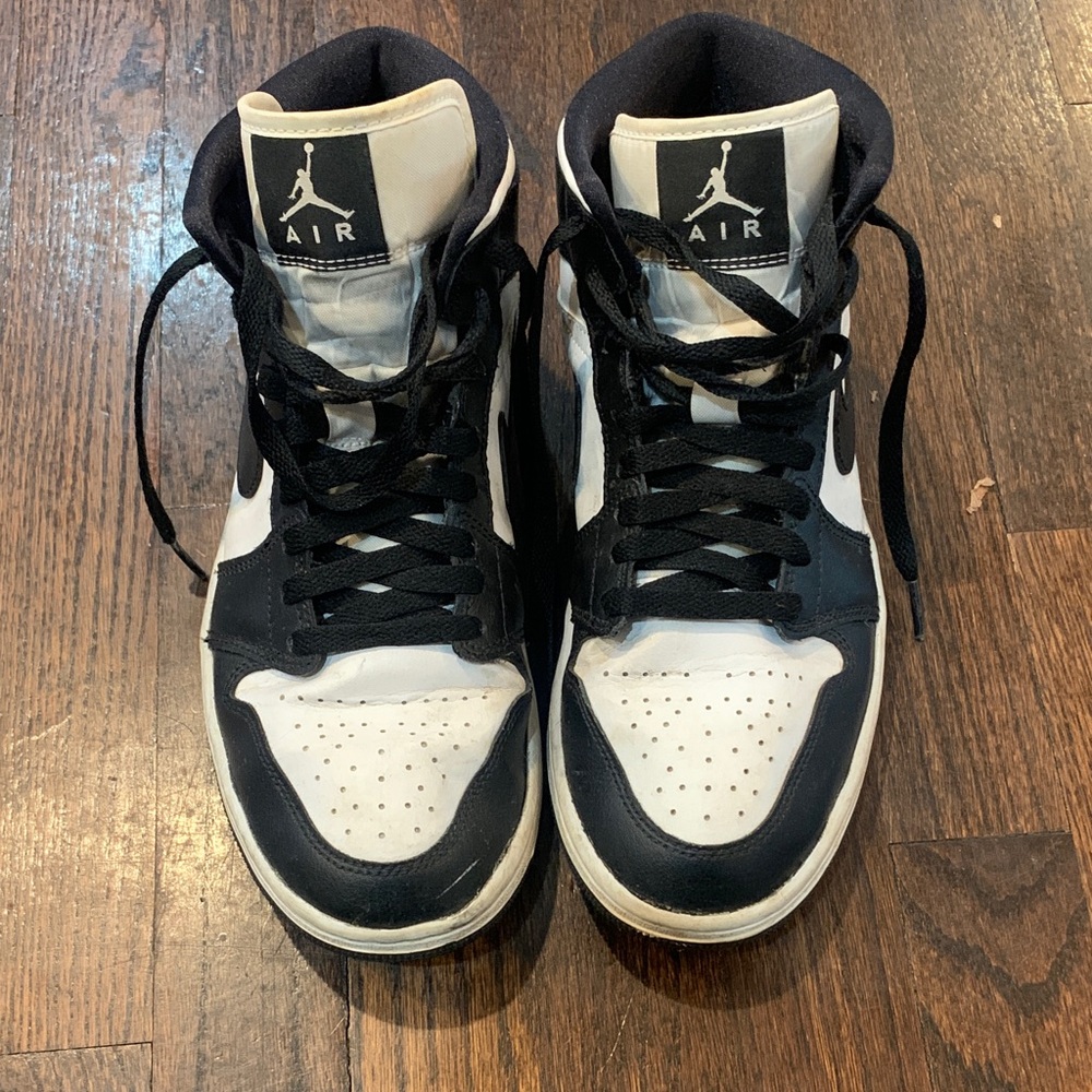 Nike Black and White Air Sneakers
